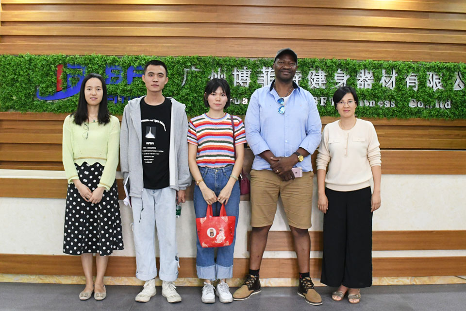 莫桑比克來(lái)中國(guó)找健身器材廠家